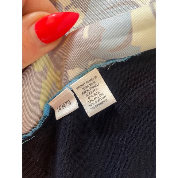 Ann Taylor Ikat V-Neck Top & Blue Floral Button Cardigan Bundle Size S - Picture 6 of 11